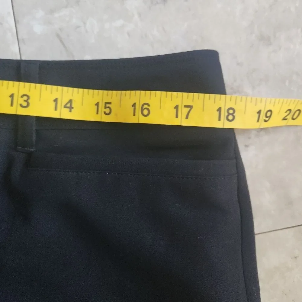 P39 Zac & Rachel black cropped dress pants pockets button detail @ cuffs - Picture 14 of 15